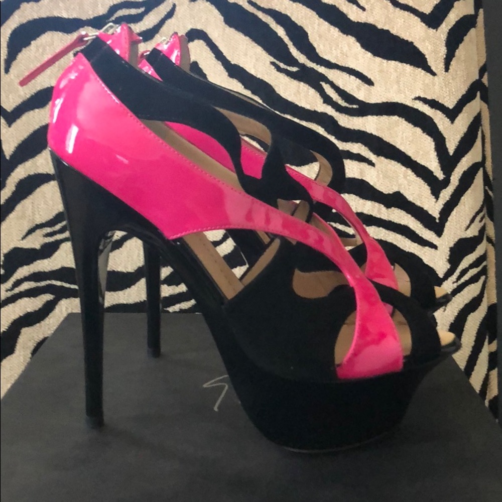 Pink/black Giuseppe Zanotti platform heels